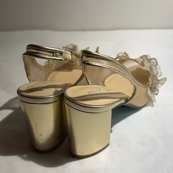 New Betsey Johnson Women's Petra Flower Applique Slingback Pumps sz 8.5 - Picture 5 of 10